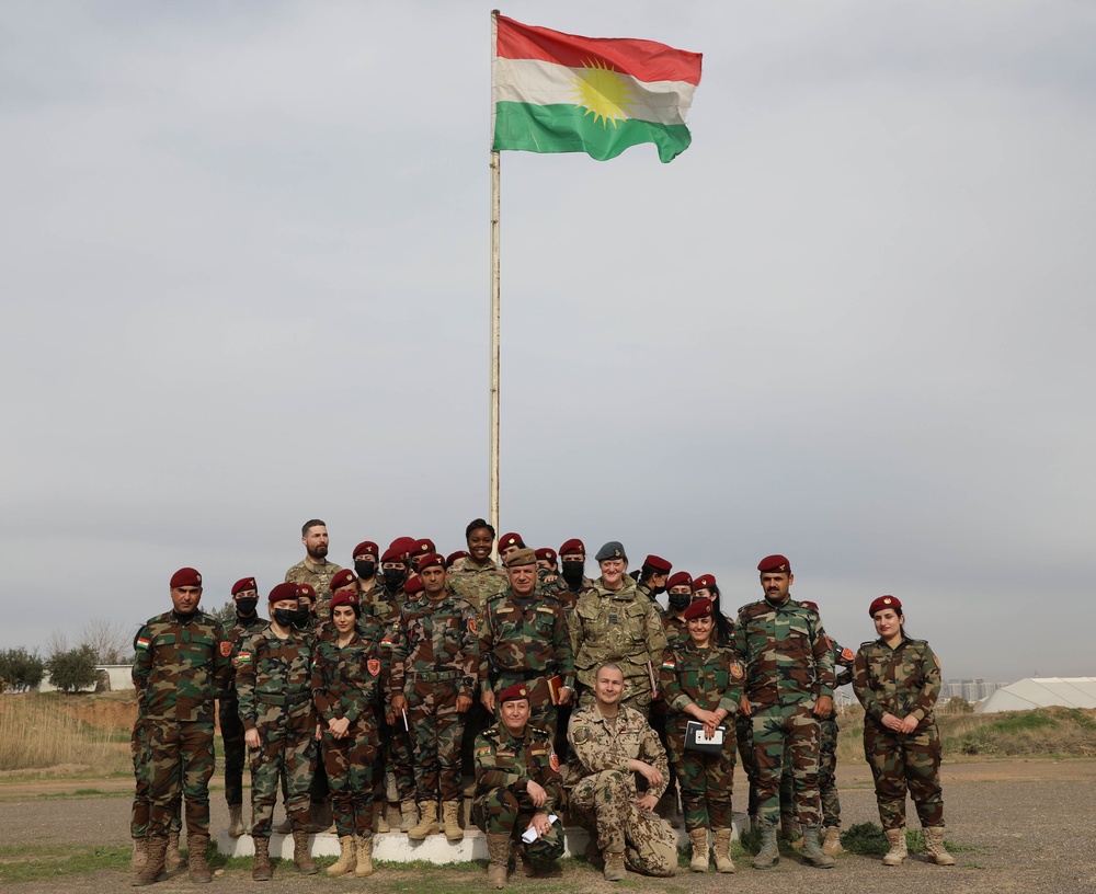 Coalition forces visit Zerevani female Peshmerga security guards