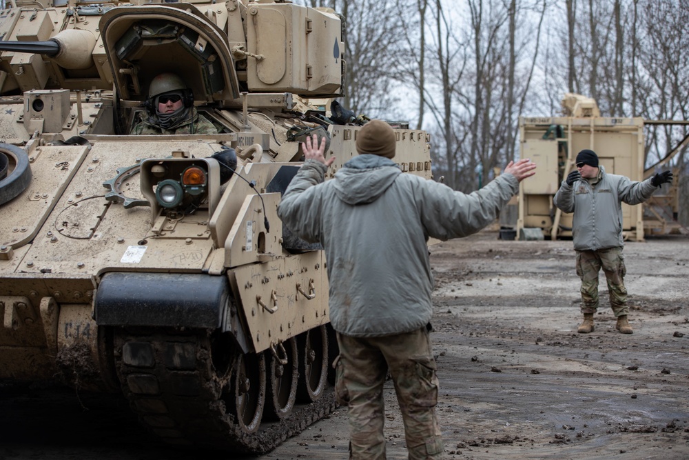 2/34th Bradley Mechanics at Saber Strike 22 in Czech Republic