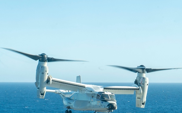 A CVM-22B Osprey Approaches The Flight Deck