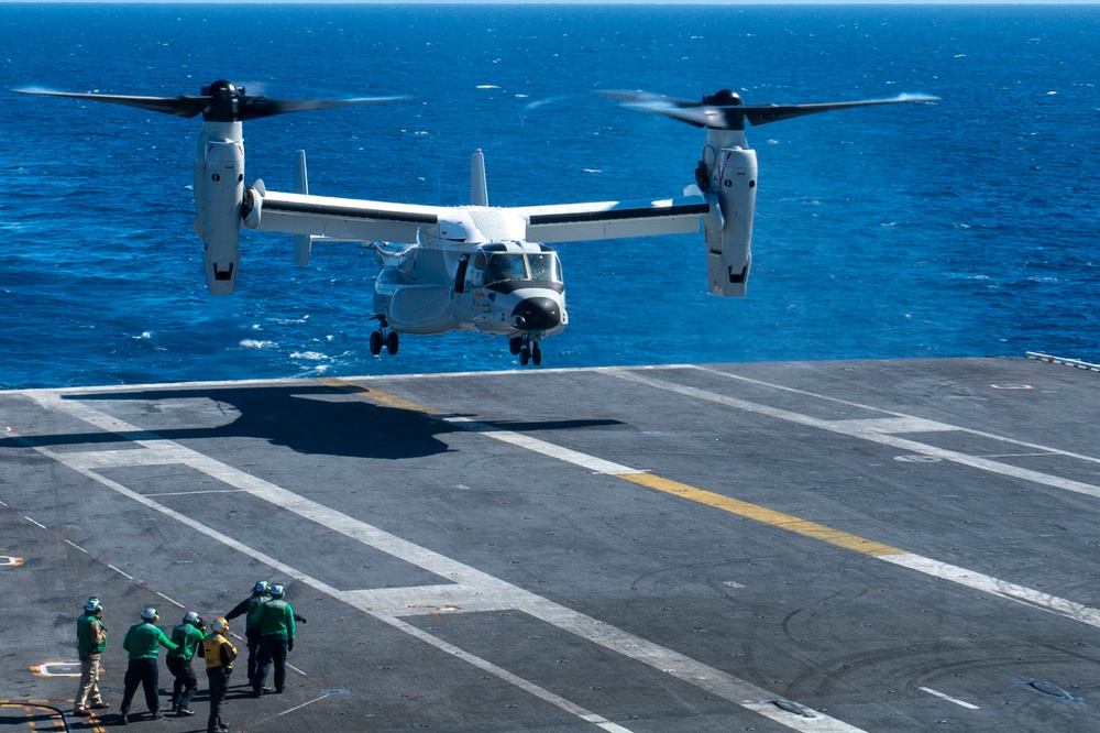 A CVM-22B Osprey Approaches The Flight Deck