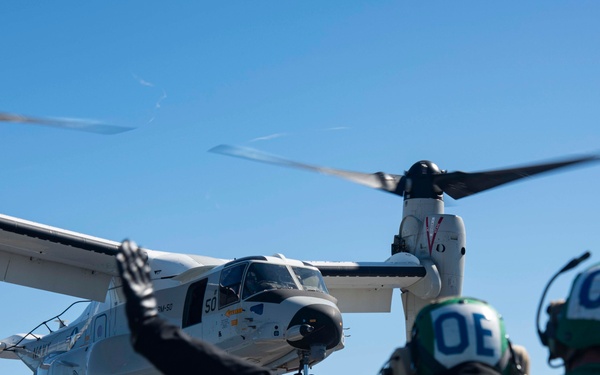 CVM-22B Osprey Lands On The Flight Deck of USS Nimitz