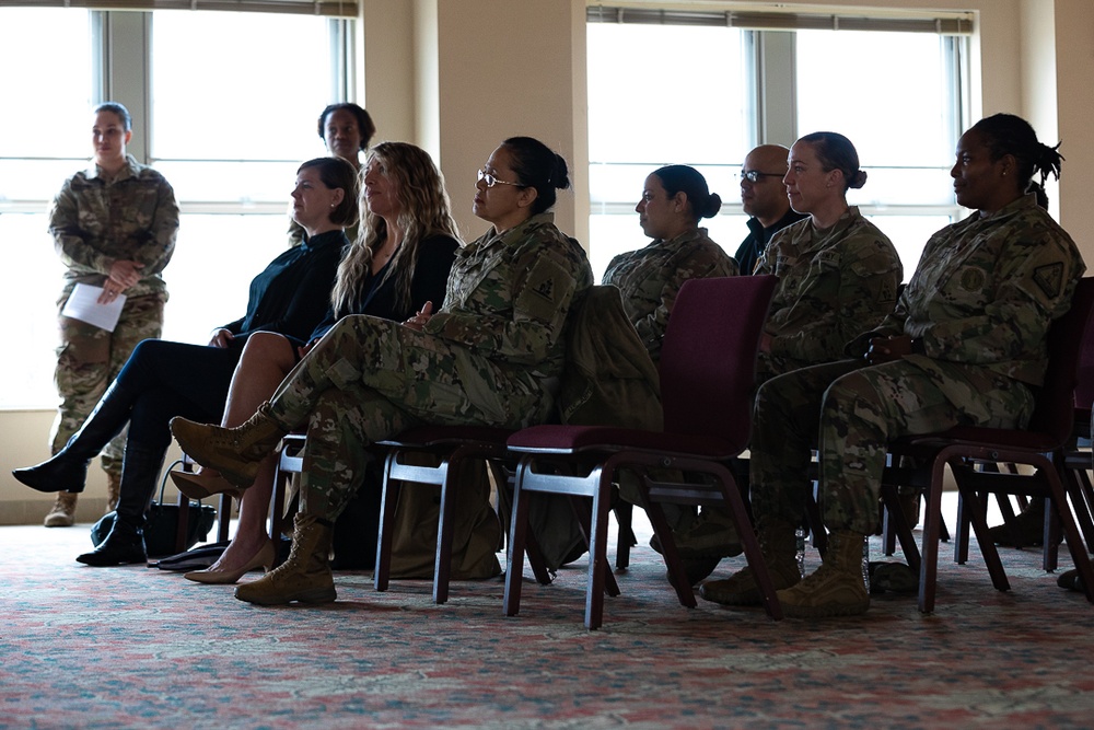 Women Warriors - Connecticut National Guard Remembers and Honors Female Soldiers.
