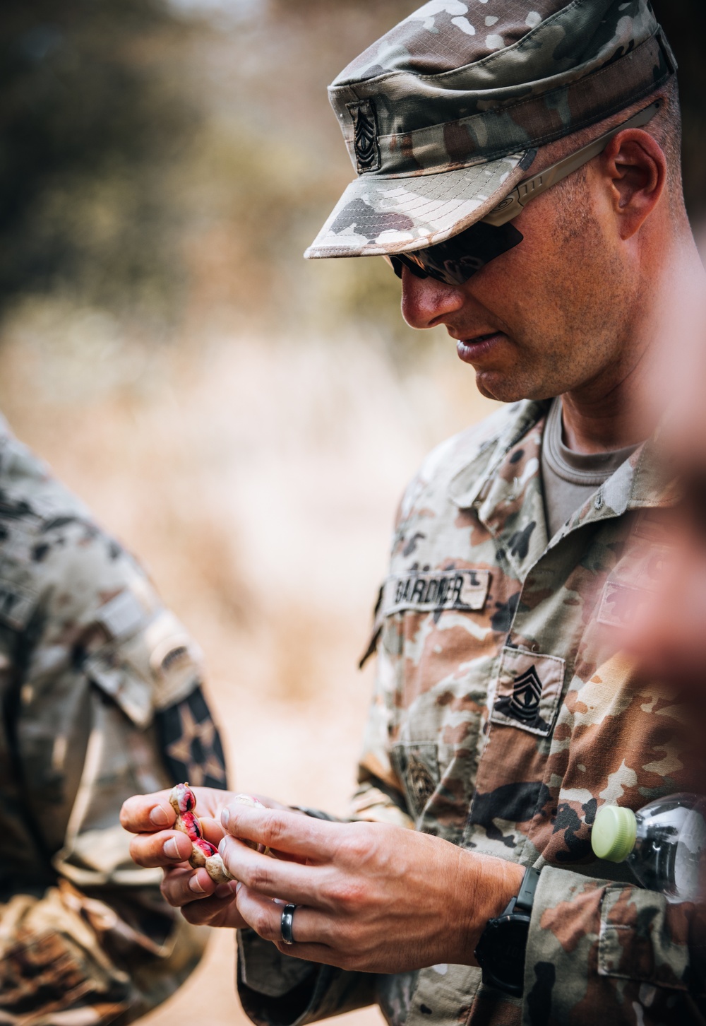 Royal Thai Special Forces Soldiers teach jungle skills to U.S. Soldiers