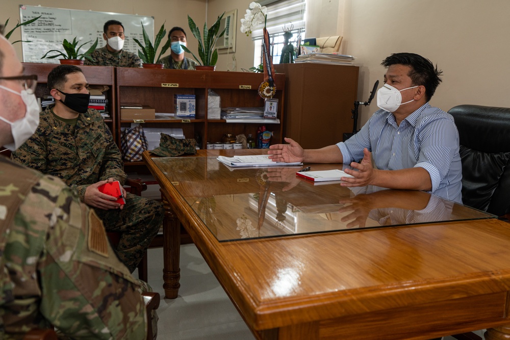 Armed Forces of the Philippines, U.S. Marines and U.S. Air Force meet with the Cagayan provincial administrator ahead of Balikatan 22