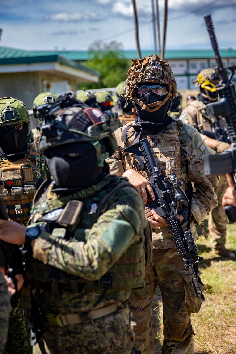 U.S. Army Soldiers execute room clearing drills during Salaknib 2022