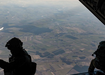 Military Free Fall with Polish Allies