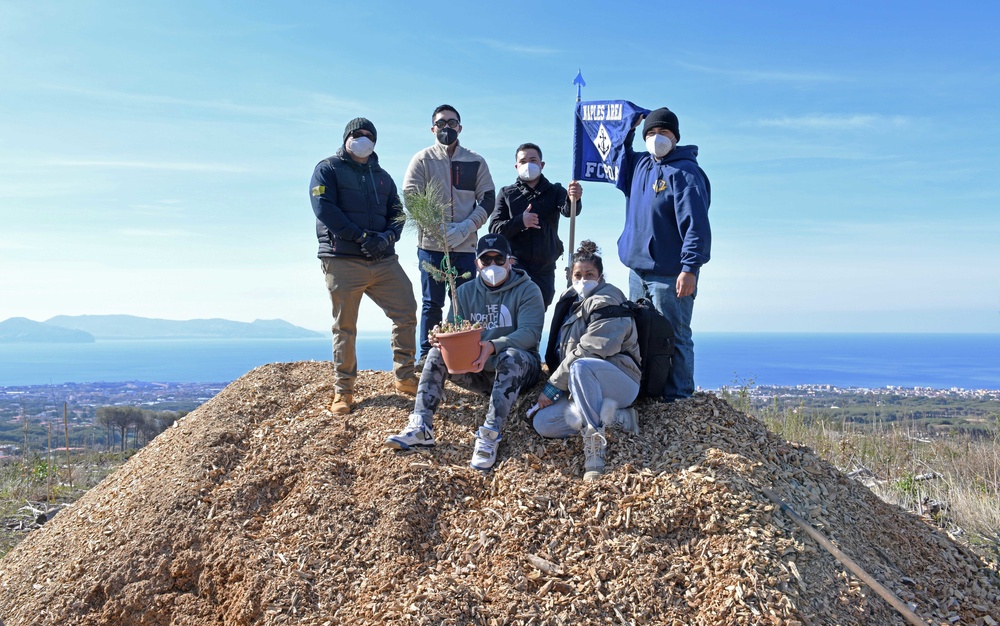 NSA NAPLES' COMMUNITY RELATIONS PROJECT AT VESUVIUS NATIONAL PARK