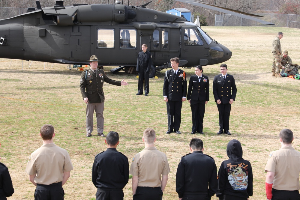 MDARNG Displays Aircraft to Huntingtown HS Cadets