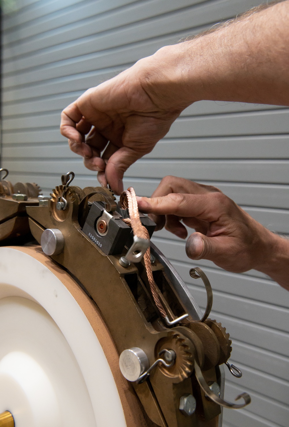 New device leads to cost, time savings for von Kármán Facility maintenance