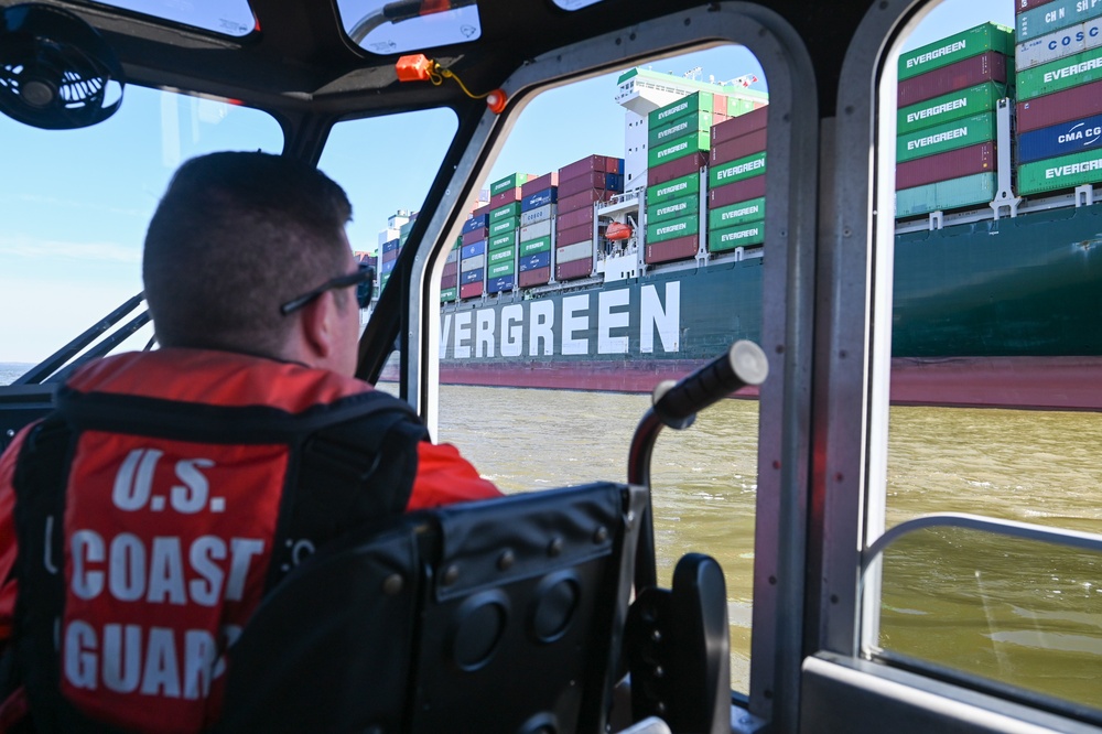 Coast Guard Station Curtis Bay Monitors Ever Forward Grounding