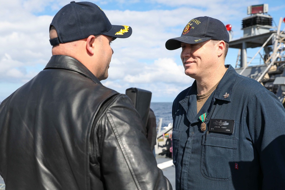 USS Ross Sailors receive awards and meritorious advancements