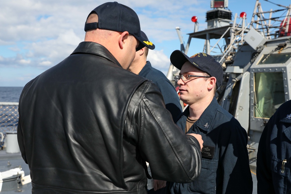 USS Ross Sailors receive awards and meritorious advancements