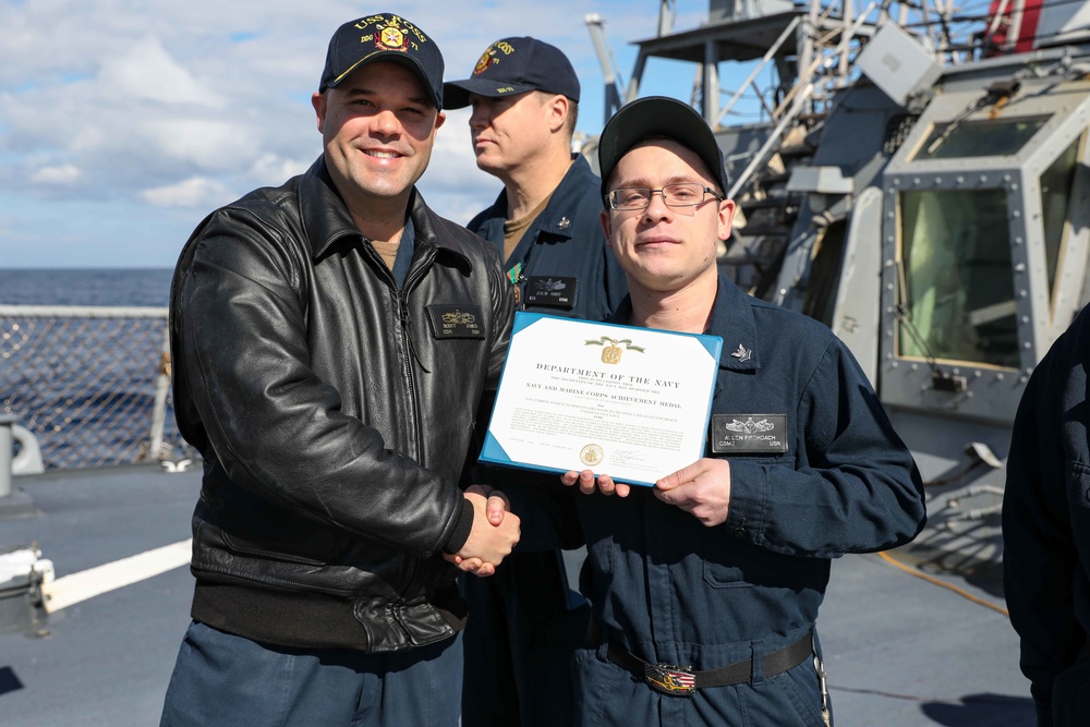 USS Ross Sailors receive awards and meritorious advancements