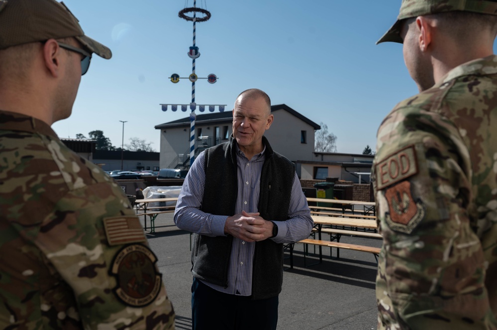 Retired CMSAF #16 talks leadership, education at Ramstein