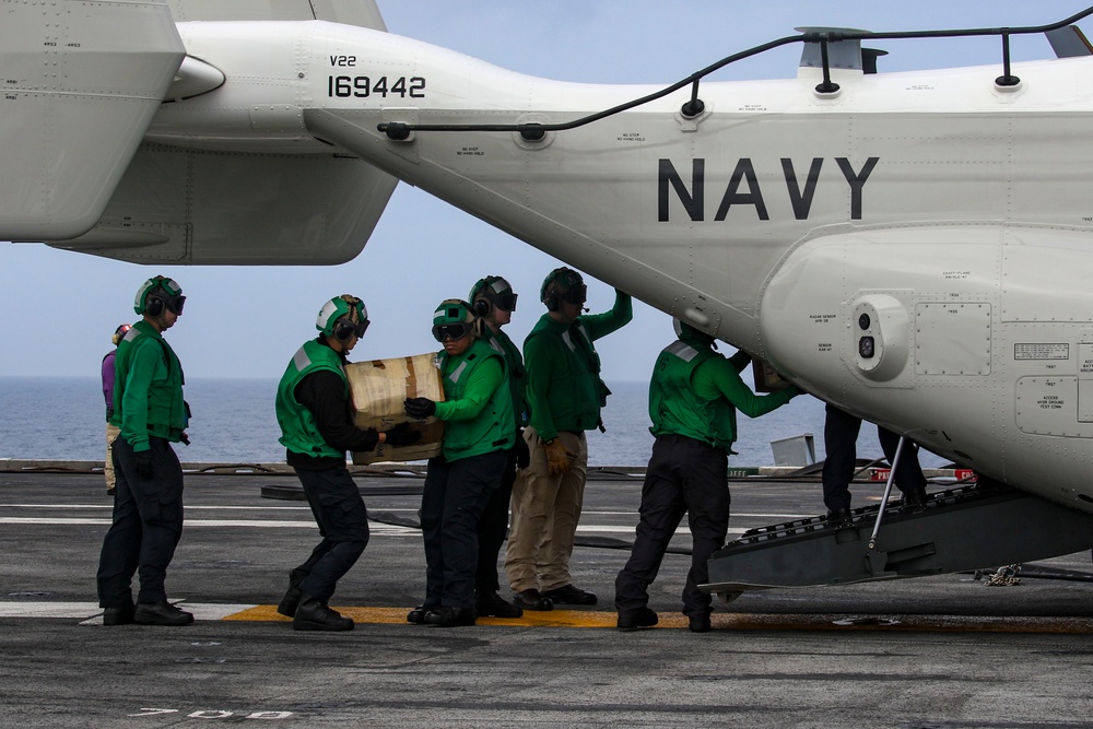 Abraham Lincoln conducts flight operations