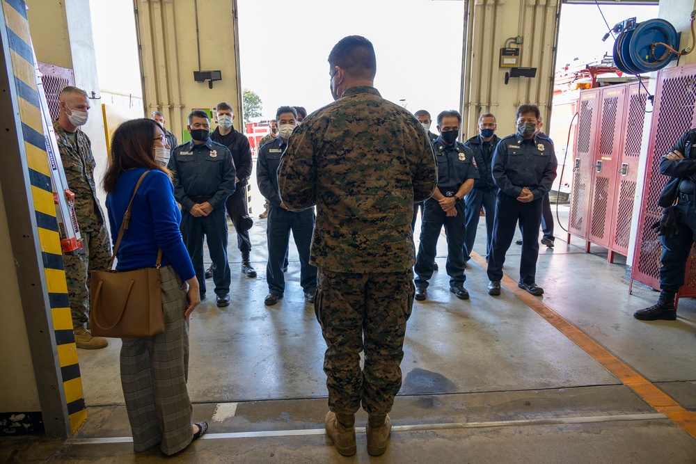 First Responders Receive Award for Saving 3 Marines' Lives