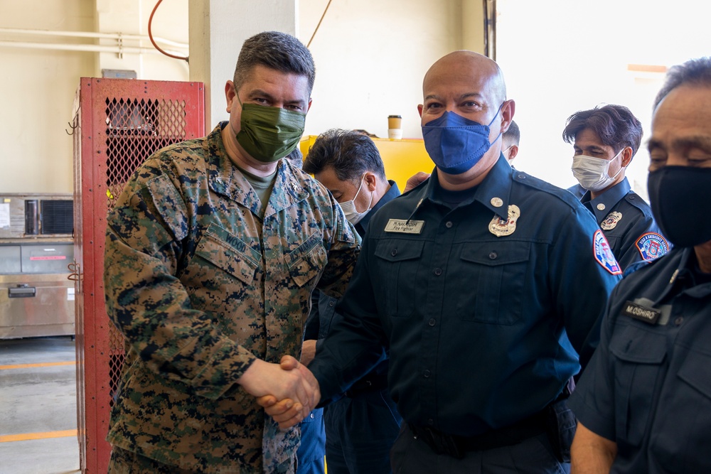 First Responders Receive Award for Saving 3 Marines' Lives