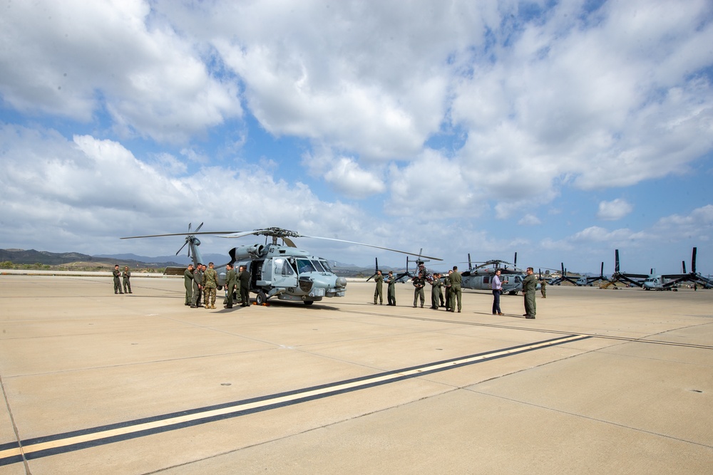 Marine Aircraft Wing 39, Helicopter Maritime Strike Wing, and Helicopter Sea Combat Wing Commodore Meet Up