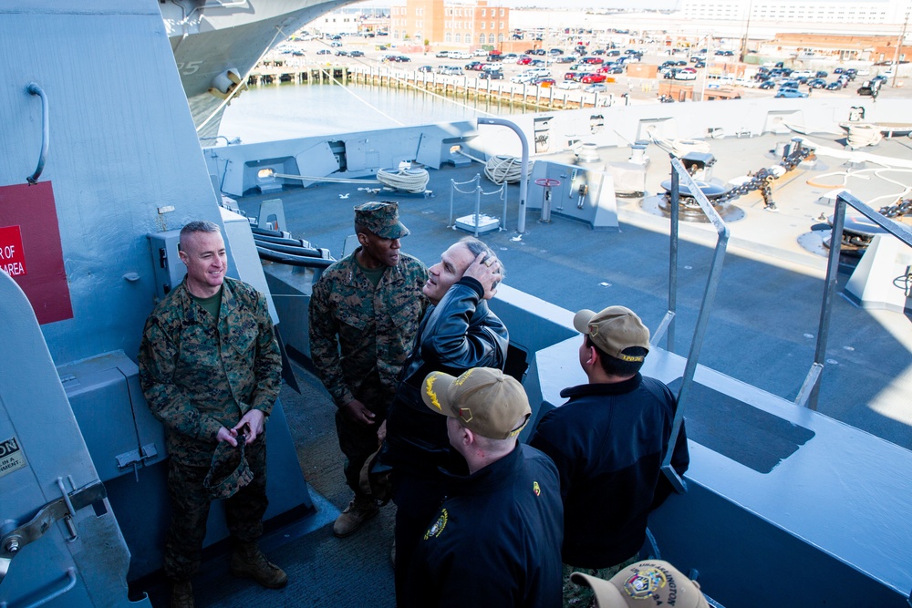 Lt. Gen. Langley and Sgt. Maj. Pritchard tour the USS Arlington (LSP 24)