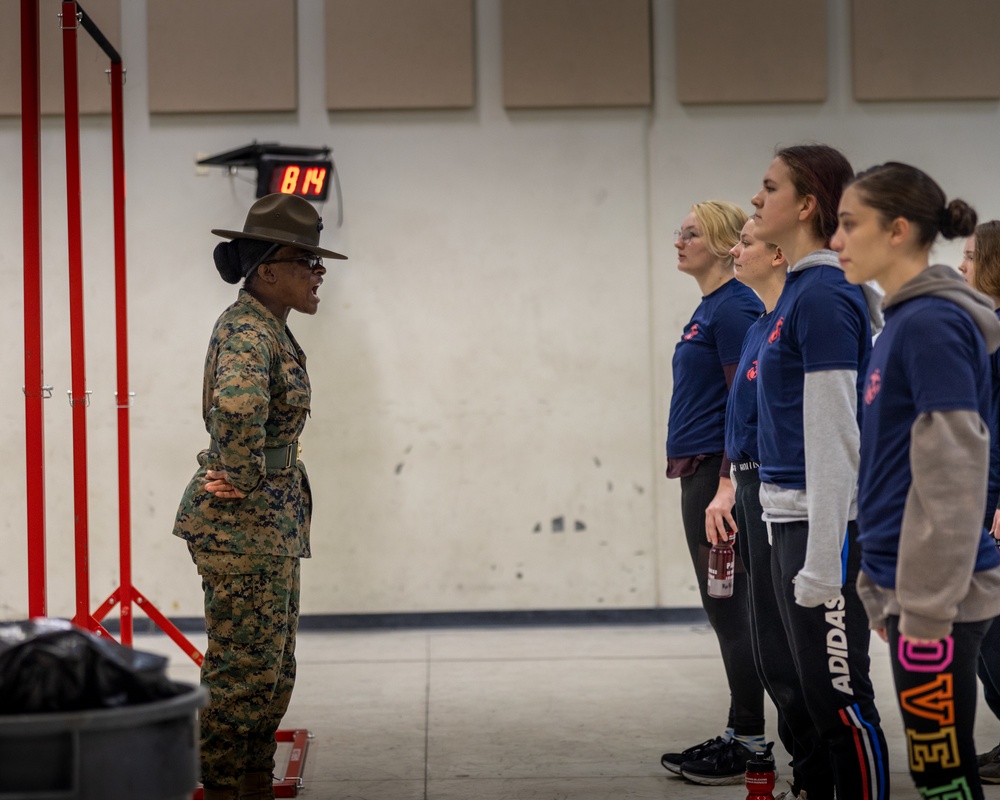 Drill Instructors lead all-female pool function with Recruiting Station Jacksonville
