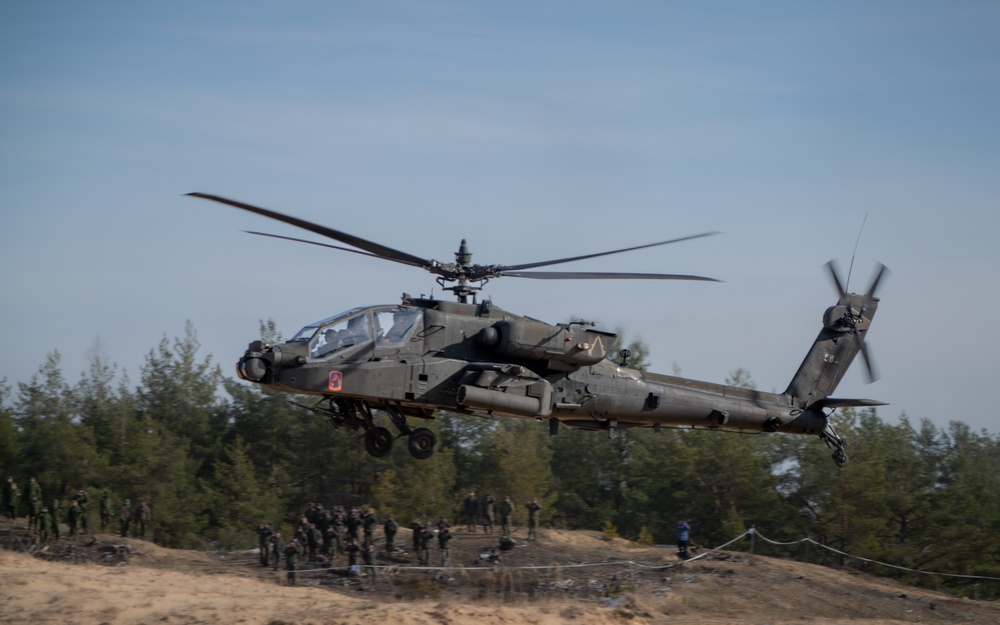 Latvian Armed Forces host media day