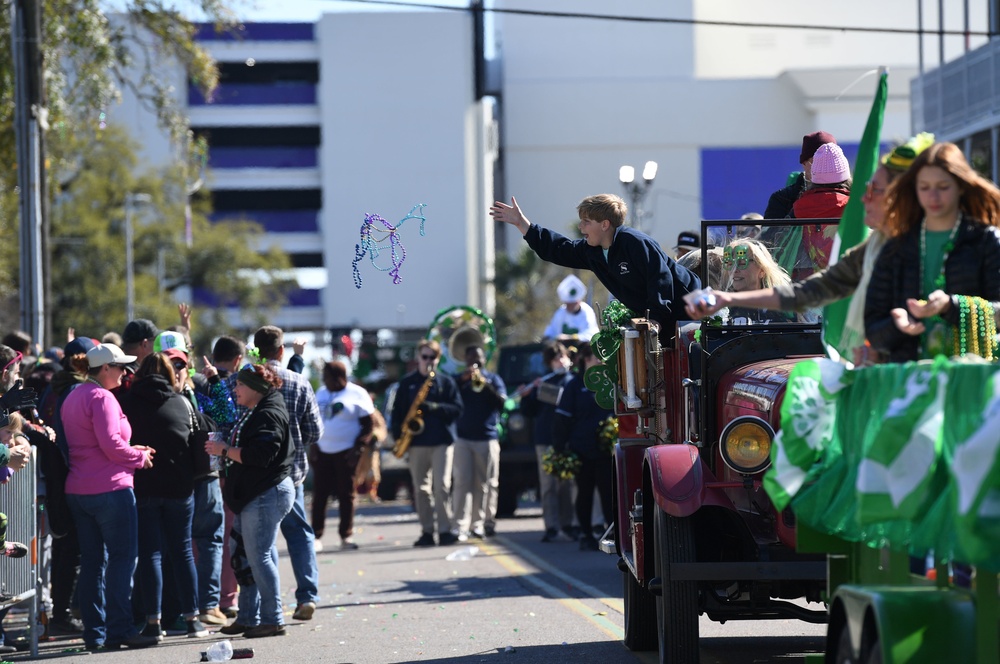 Keesler Airmen participate in local parade