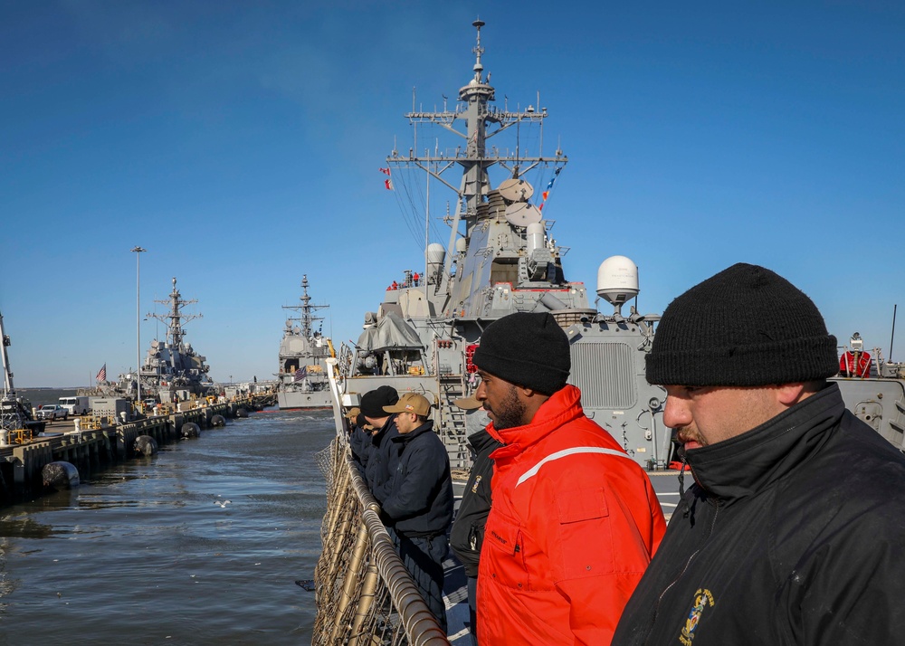 USS Porter (DDG 78) Departs Norfolk