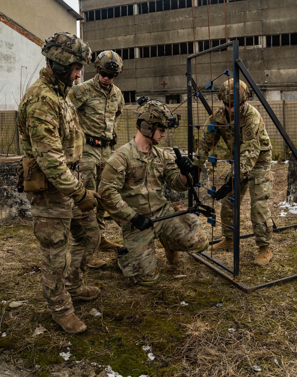 U.S., Polish Allies take part in mechanical breaching training event