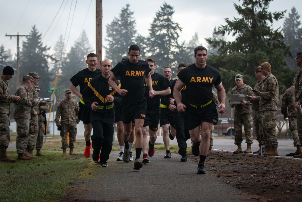 Washington Army National Guard Soldiers compete in Best Warrior ACFT event