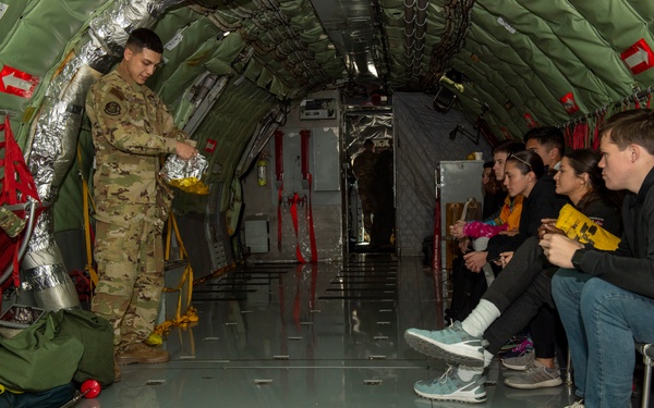 91st ARS hosts ROTC cadets for RC-135 refueling