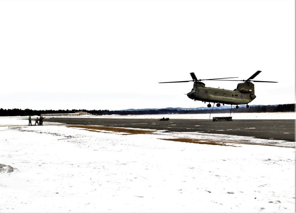 CH-47 aircrew, 89B ASC students conduct sling-load training at Fort McCoy