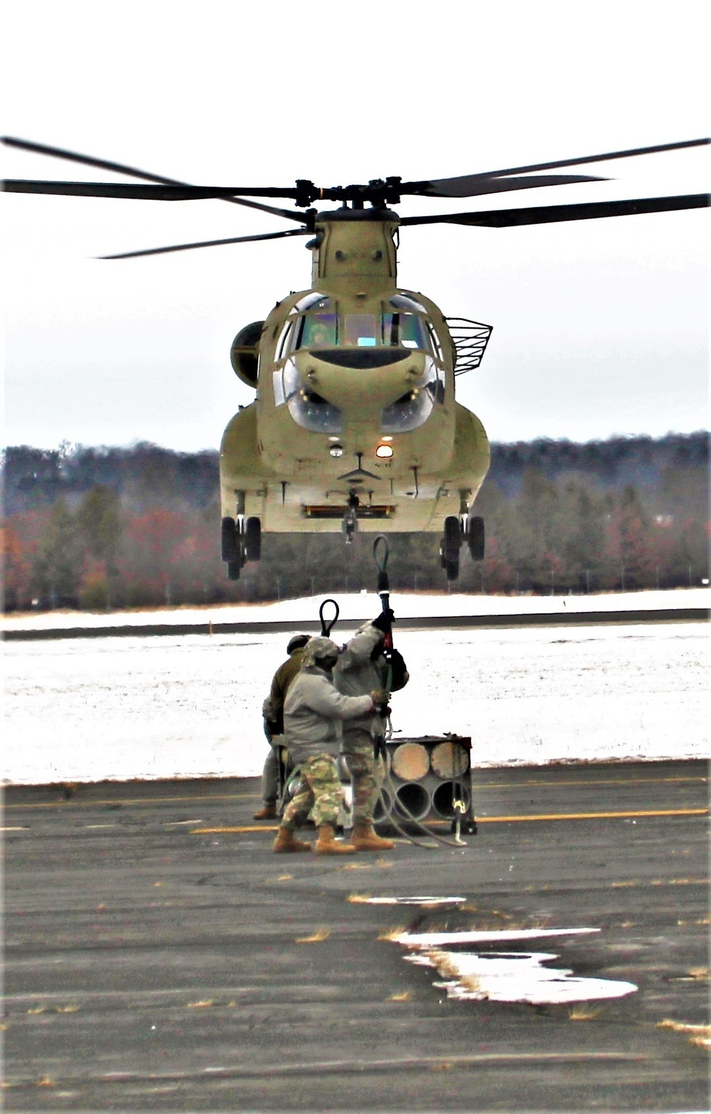 CH-47 aircrew, 89B ASC students conduct sling-load training at Fort McCoy