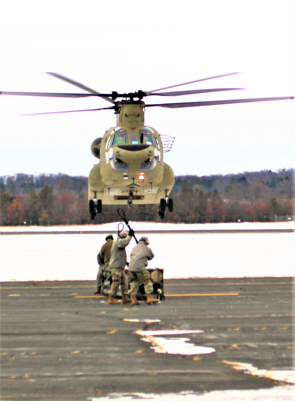CH-47 aircrew, 89B ASC students conduct sling-load training at Fort McCoy