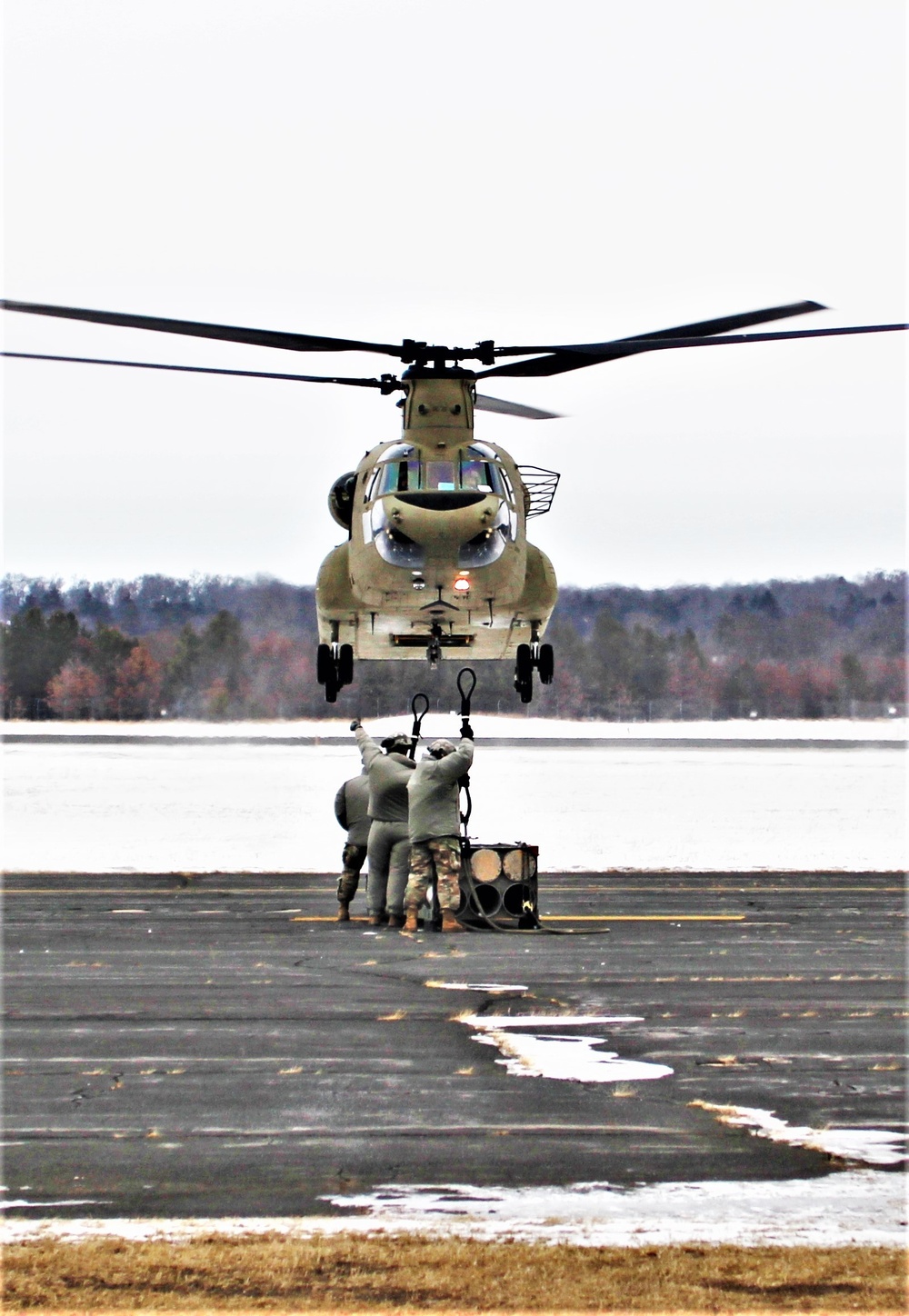 CH-47 aircrew, 89B ASC students conduct sling-load training at Fort McCoy