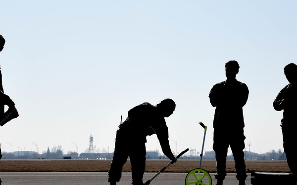 31st OSS Airmen train on contingency response procedures