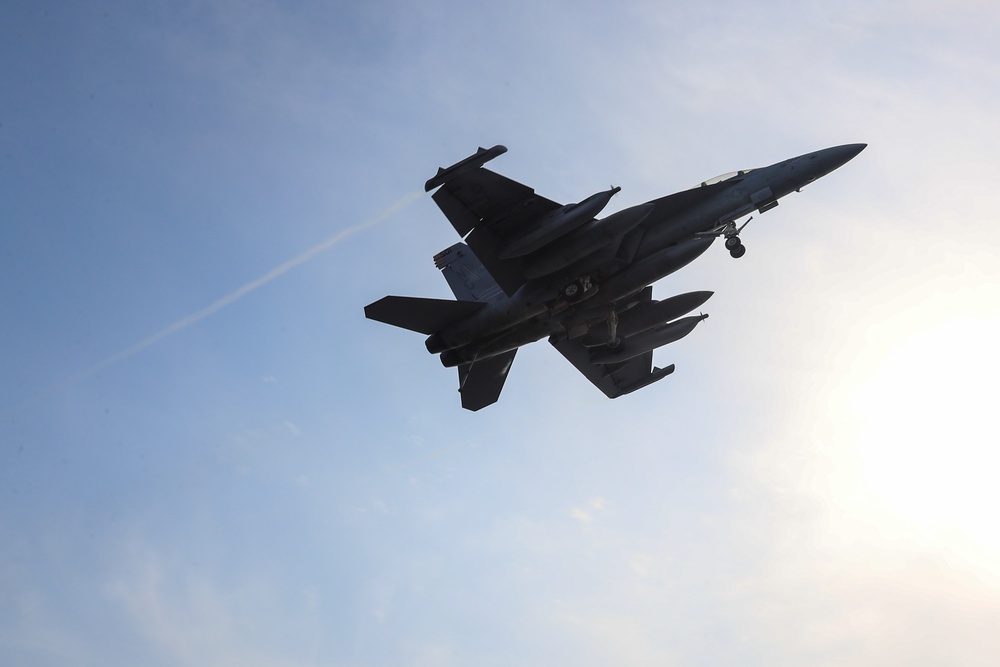 Abraham Lincoln conducts flight operations