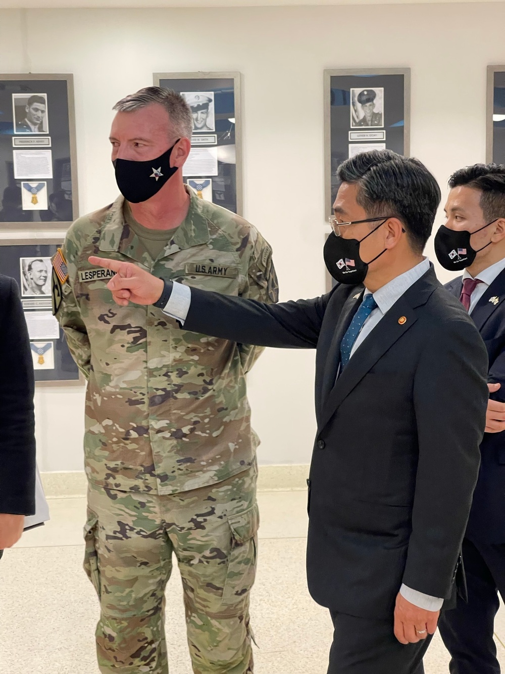 South Korean Defense Minister visits 2nd Infantry Division-ROK/US Combined Division