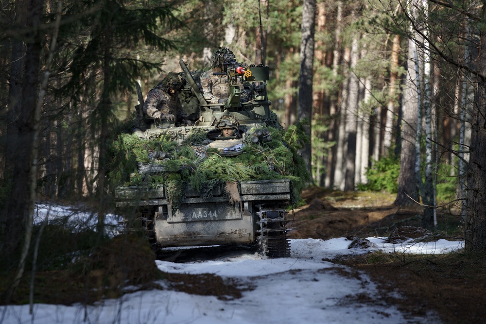 Latvian soldiers execute multinational training during Saber Strike 22