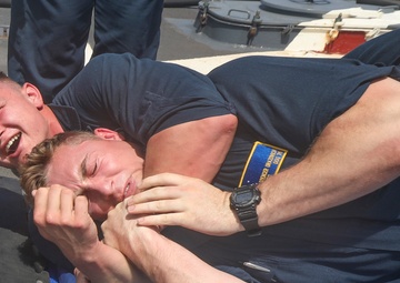 Sailors Conduct VBSS Training on Higgins