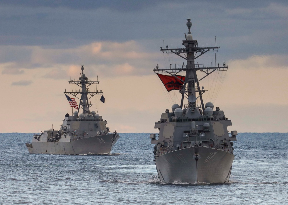 USS Porter (DDG 78) In Formation