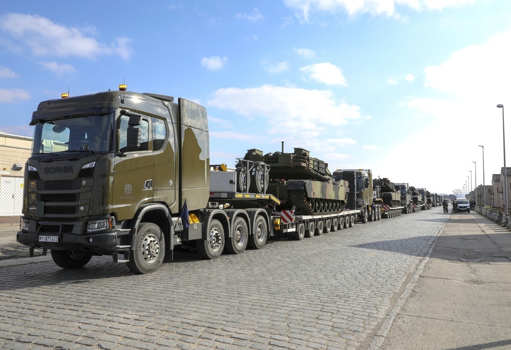 German Heavy Equipment Transport Systems transport U.S. equipment