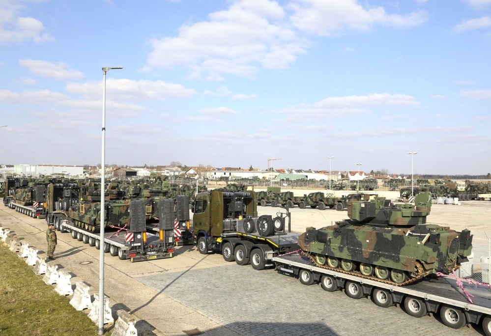 German Heavy Equipment Transport Systems transport U.S. equipment