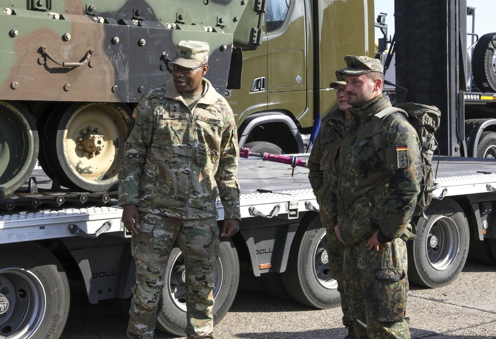 German Heavy Equipment Transport Systems transport U.S. equipment