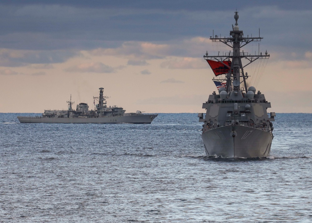 USS Porter (DDG 78) In Formation