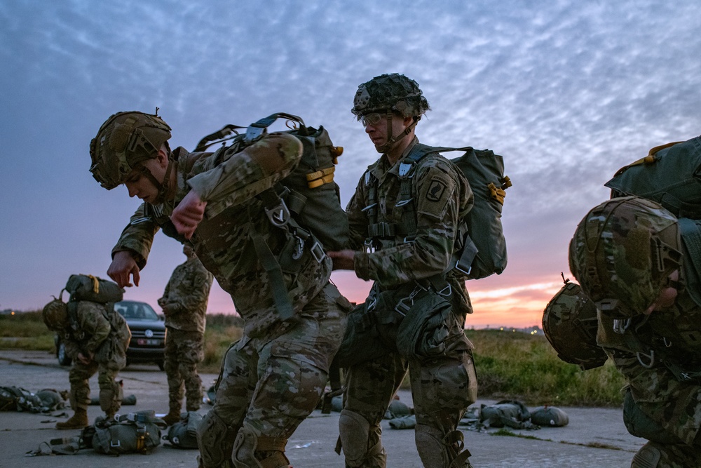 DVIDS News SETAF AF 173rd Paratroopers strengthen