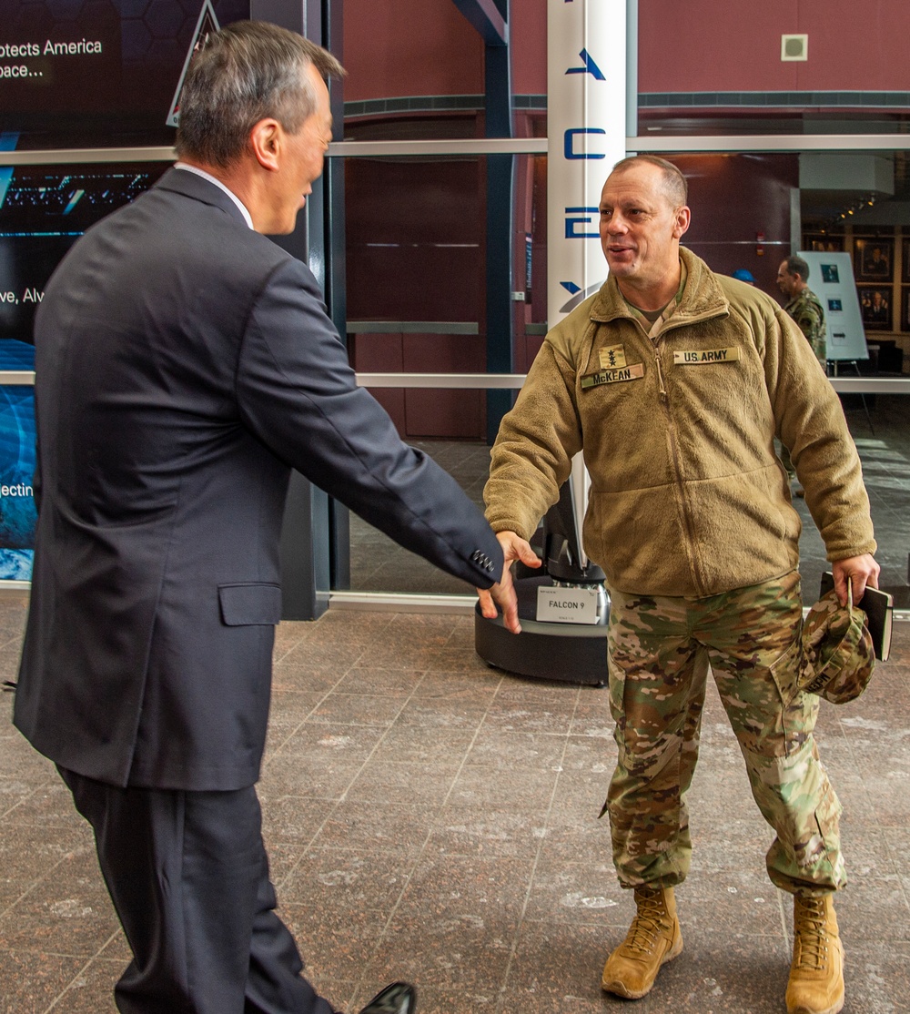 Lt. Gen. McKean visits USSPACECOM