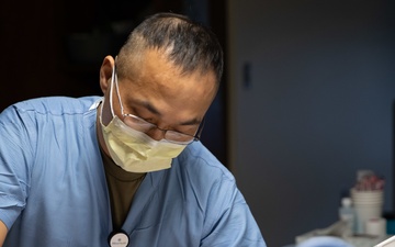 U.S. Army Medical Team Conducts Final Day of Clinical Operations at Minneapolis Hospital