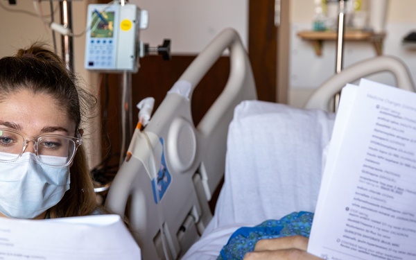 U.S. Army Medical Team Conducts Final Day of Clinical Operations at Minneapolis Hospital