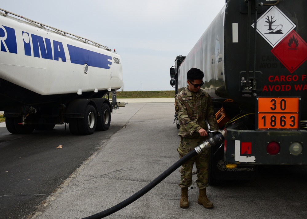 31st Logistics Readiness Squadron Airmen prepare for F-16C Fighting Falcons arrival in Croatia