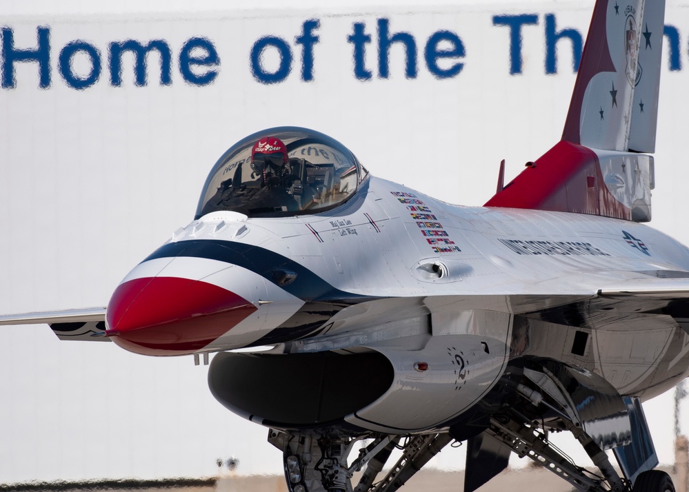 Thunderbirds perform for COMACC certification